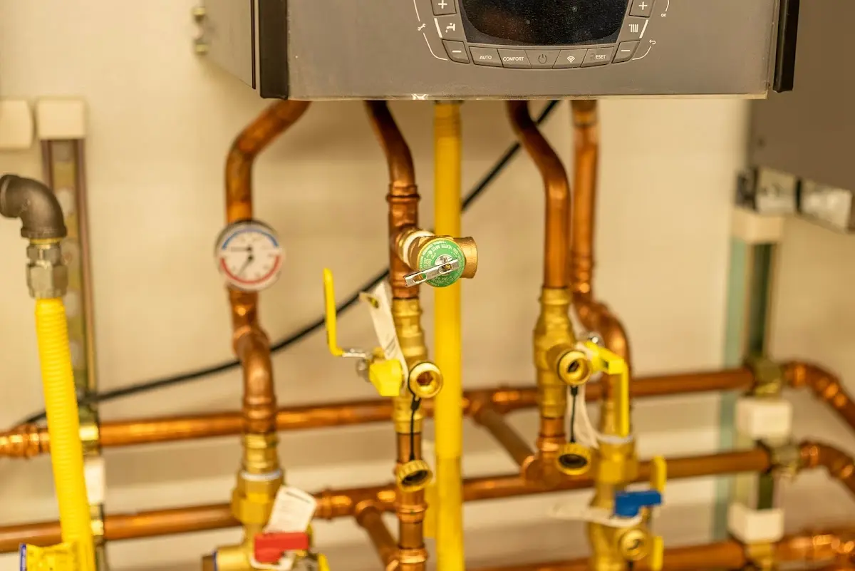 Licensed technician providing Emergency Plumbing for a homeowner in Delaware